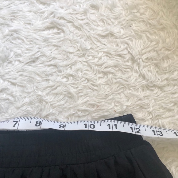 Black chiffon short skirt - Picture 2 of 5